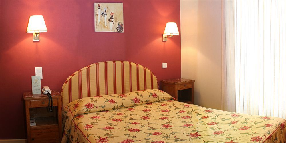 Hotel Arverna Vichy - Clt'Hotel Экстерьер фото