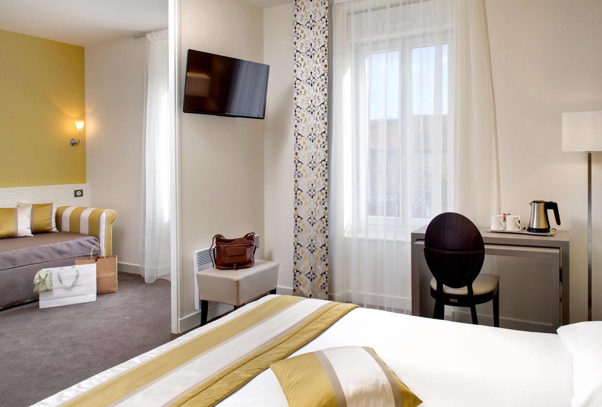 Hotel Arverna Vichy - Clt'Hotel Экстерьер фото