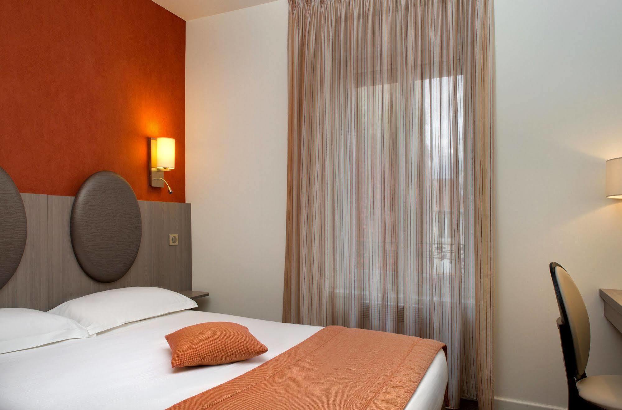 Hotel Arverna Vichy - Clt'Hotel Экстерьер фото