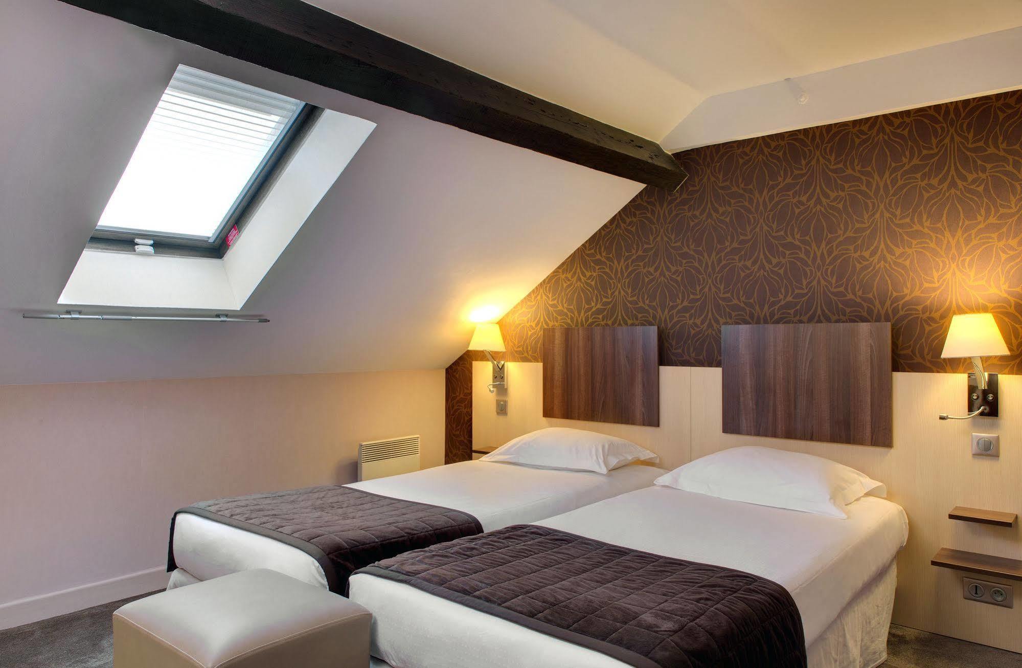 Hotel Arverna Vichy - Clt'Hotel Экстерьер фото