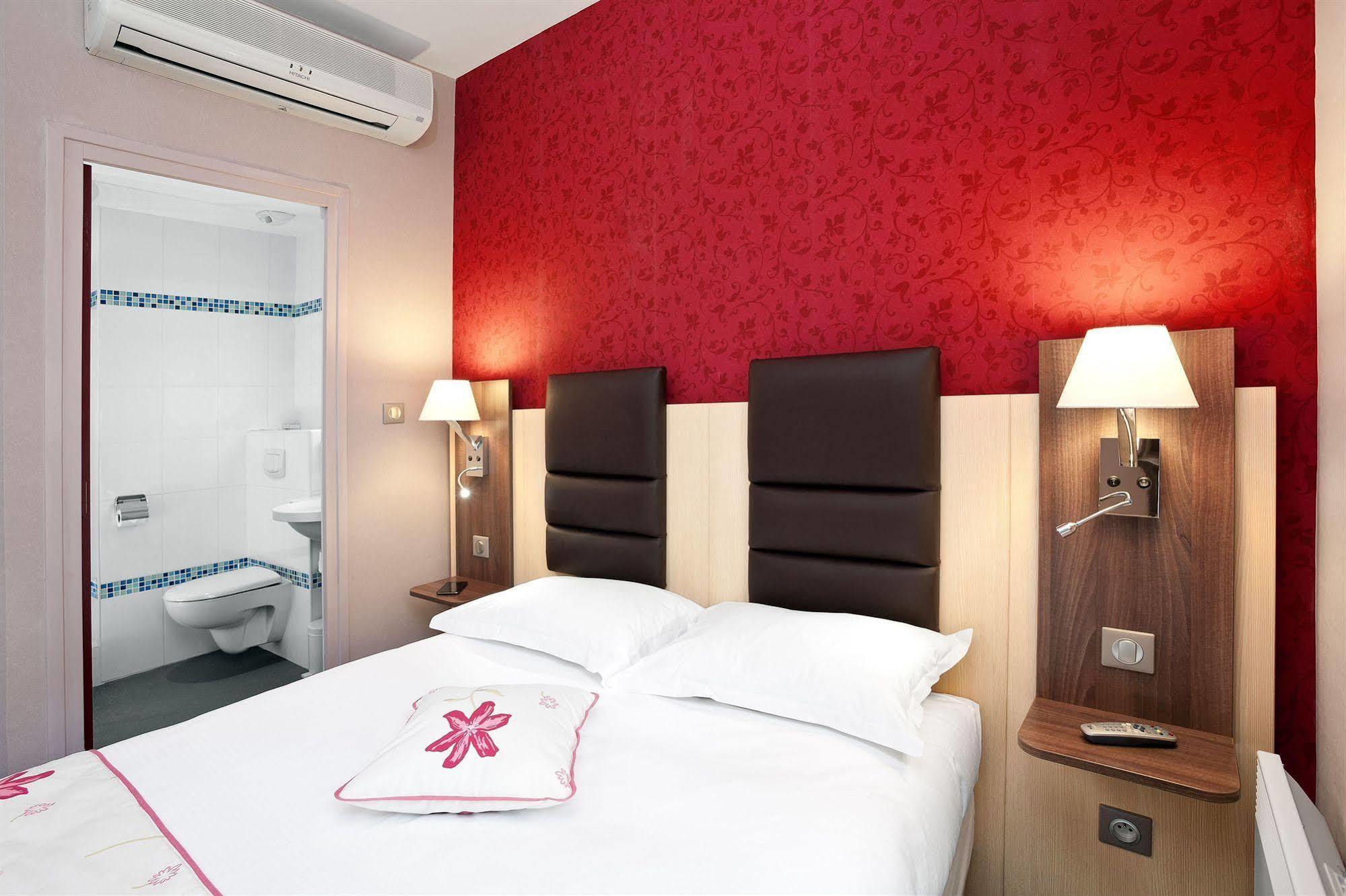 Hotel Arverna Vichy - Clt'Hotel Экстерьер фото