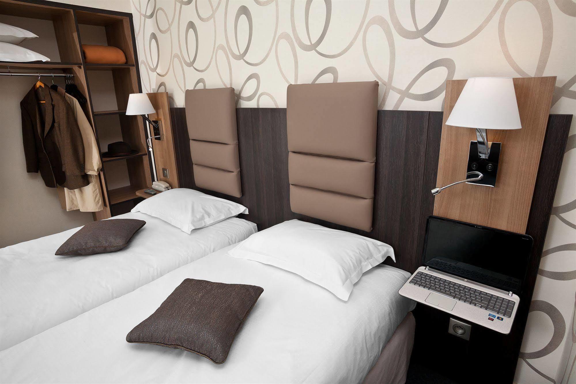 Hotel Arverna Vichy - Clt'Hotel Экстерьер фото